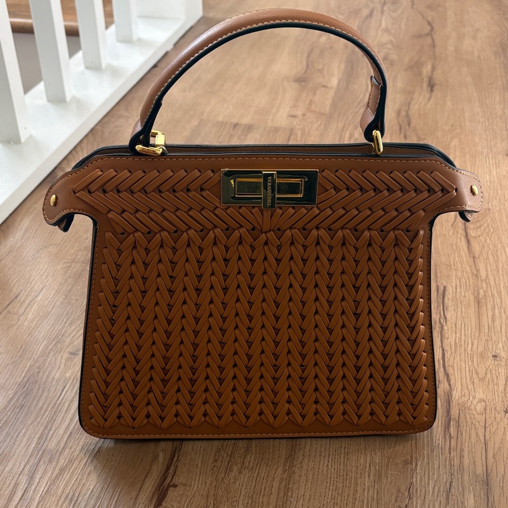 Elegant Tan Woven Handbag